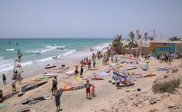 34 años más tarde, se cancela el Mundial de Windsurf y Kitesurf